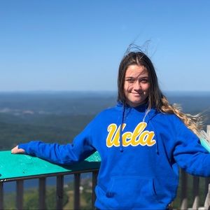 Meet your Posher, Delaney